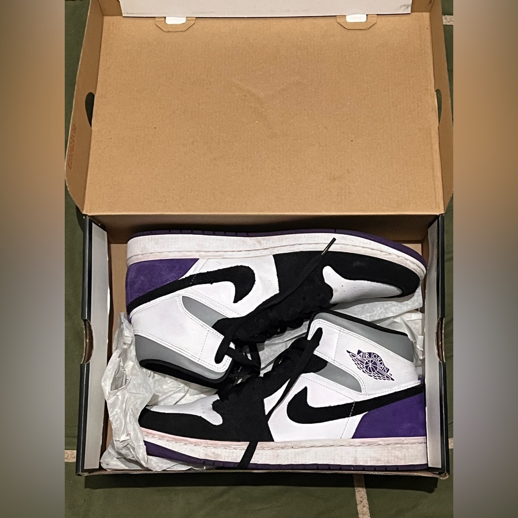 Jordan 1 Mid Se Court Purple And White